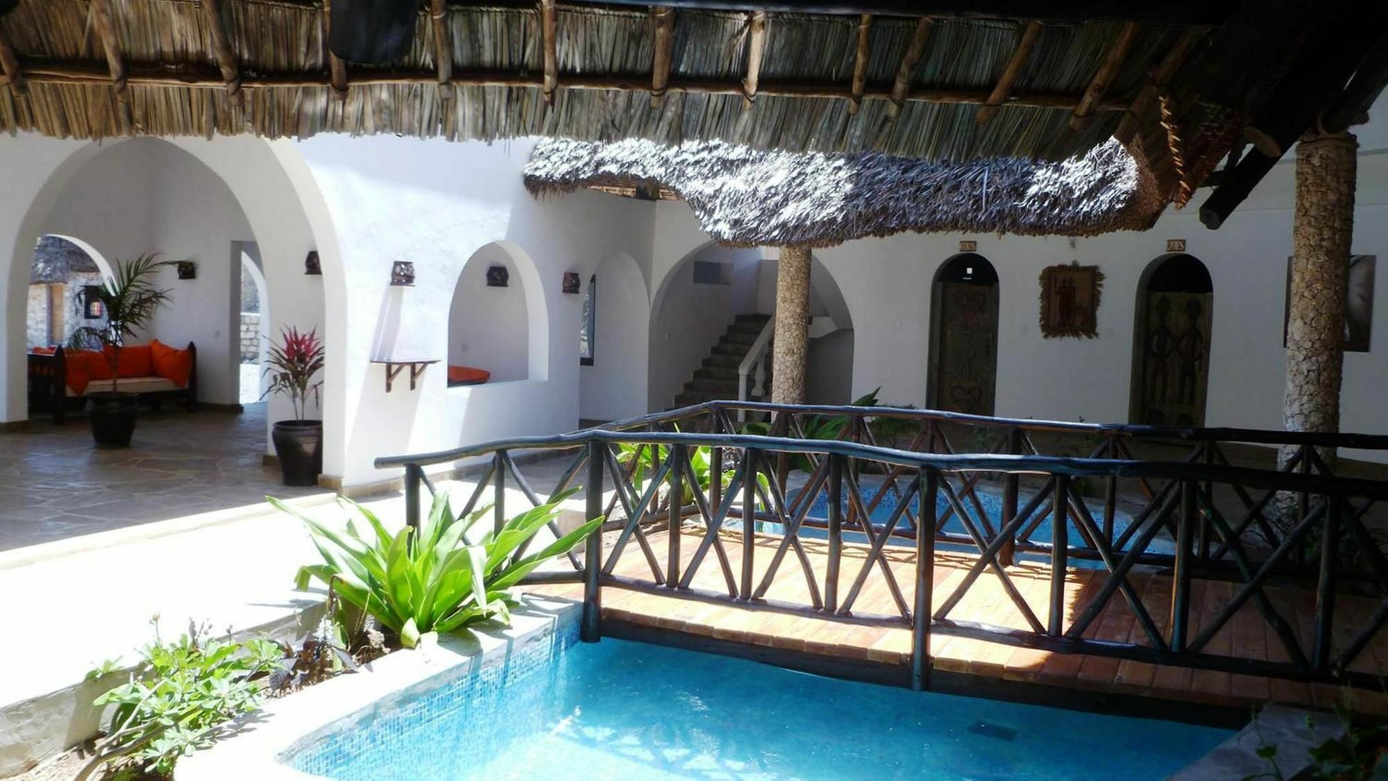 Jumbo Watamu Hotel Ngoại thất bức ảnh